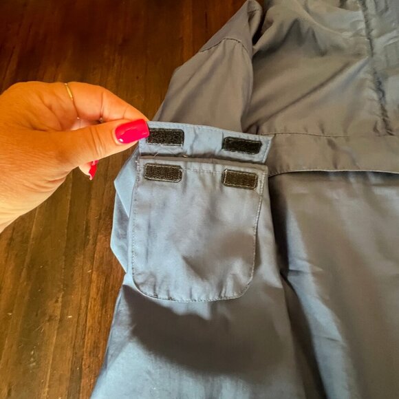 Gap Blue Rain/Windbreaker Jacket, 4 Pockets, 3/4 Velcro Neck Opening, Size XL - Picture 12 of 15